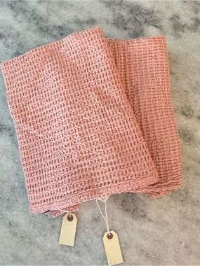 Hawkins New York Waffle Knit Throw Blanket in Blush Pink. NWT